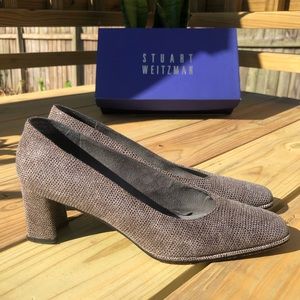 SOLD- Vintage taupe textured suede Stuart Weitzman heels